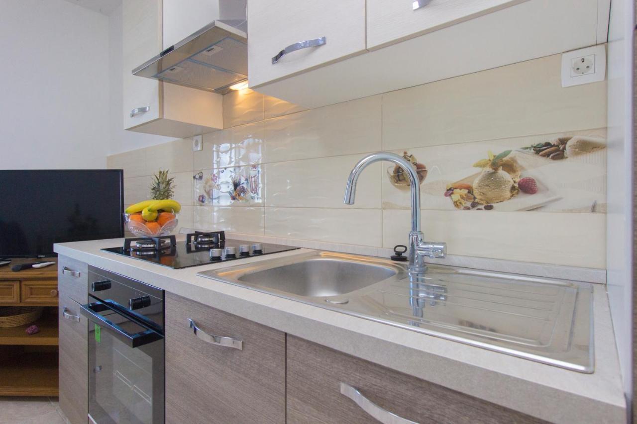 Apartmani Malis Ražanj Exterior foto